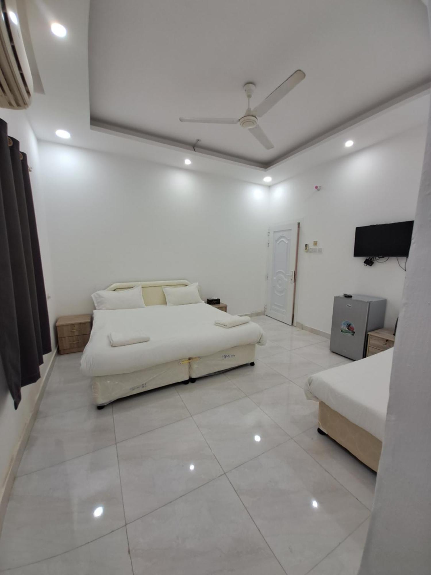 Alshumukh Guesthouse Al Ghalilah Room photo