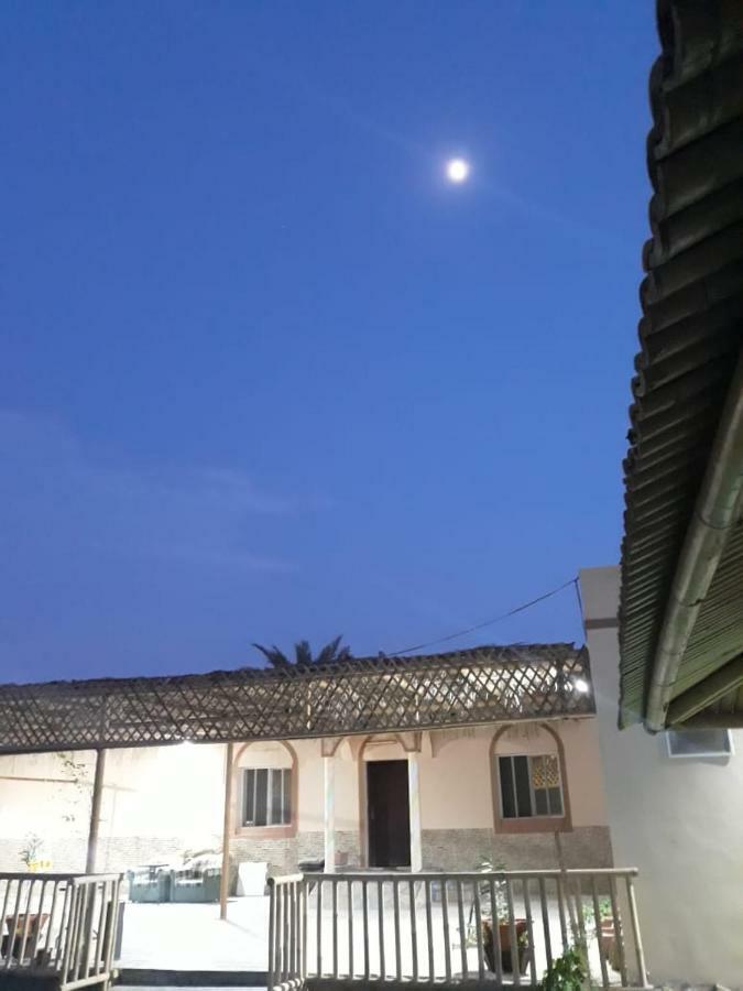 Alshumukh Guesthouse Al Ghalilah Exterior photo